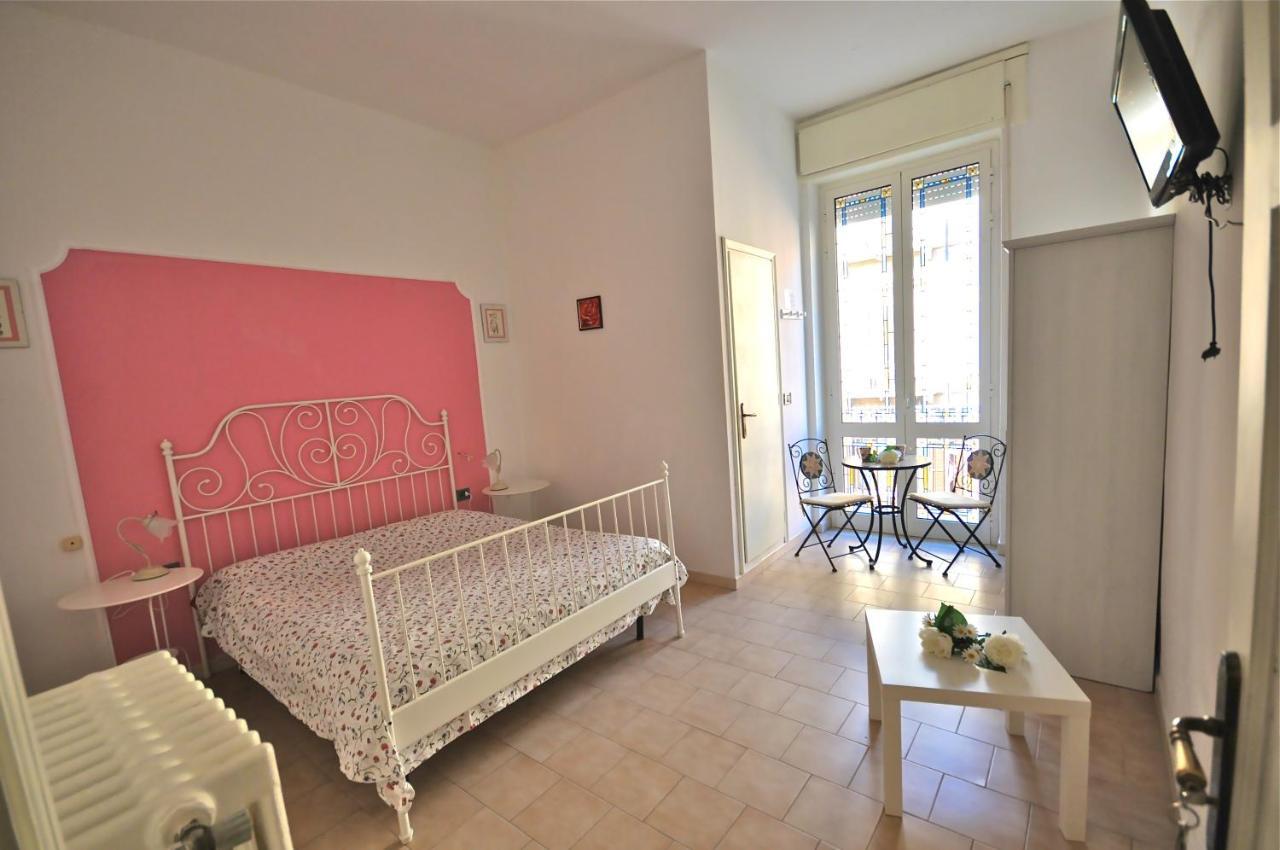 Villa Rosa Dei Venti Viareggio Habitación foto